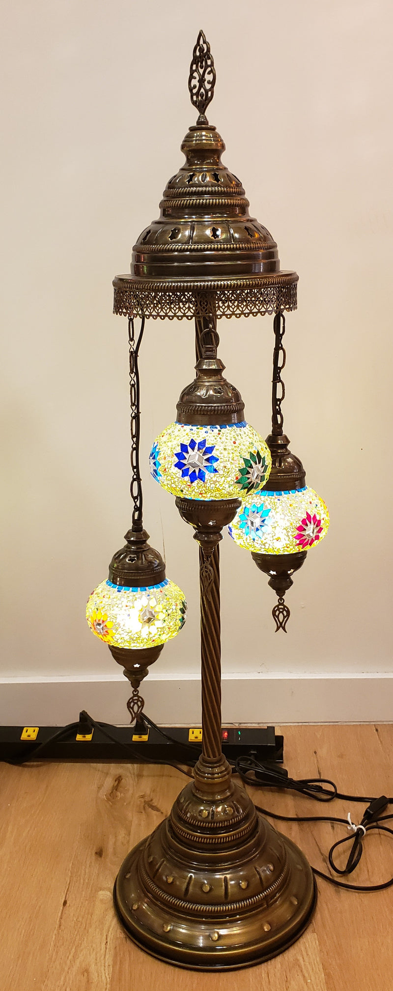 Handmade Mosaic 3-globe Floor Lamp